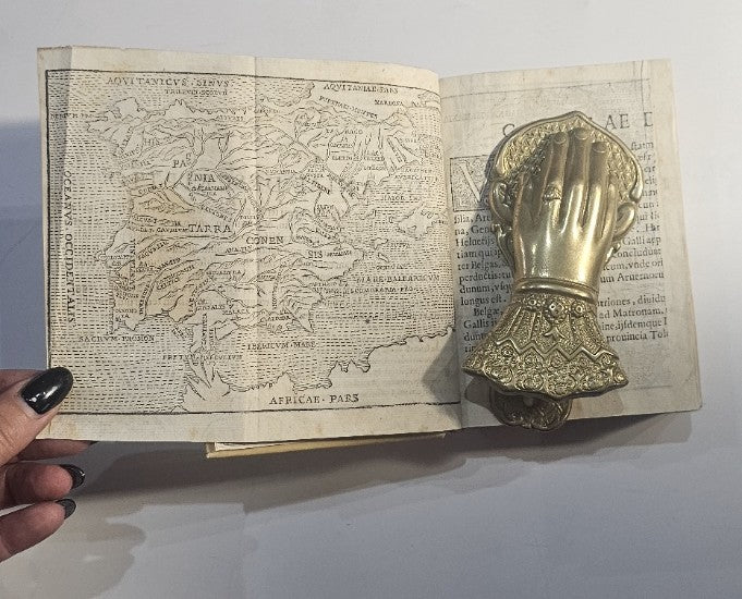 C. Iulii Caesaris Commentarii ab Aldo Manutio