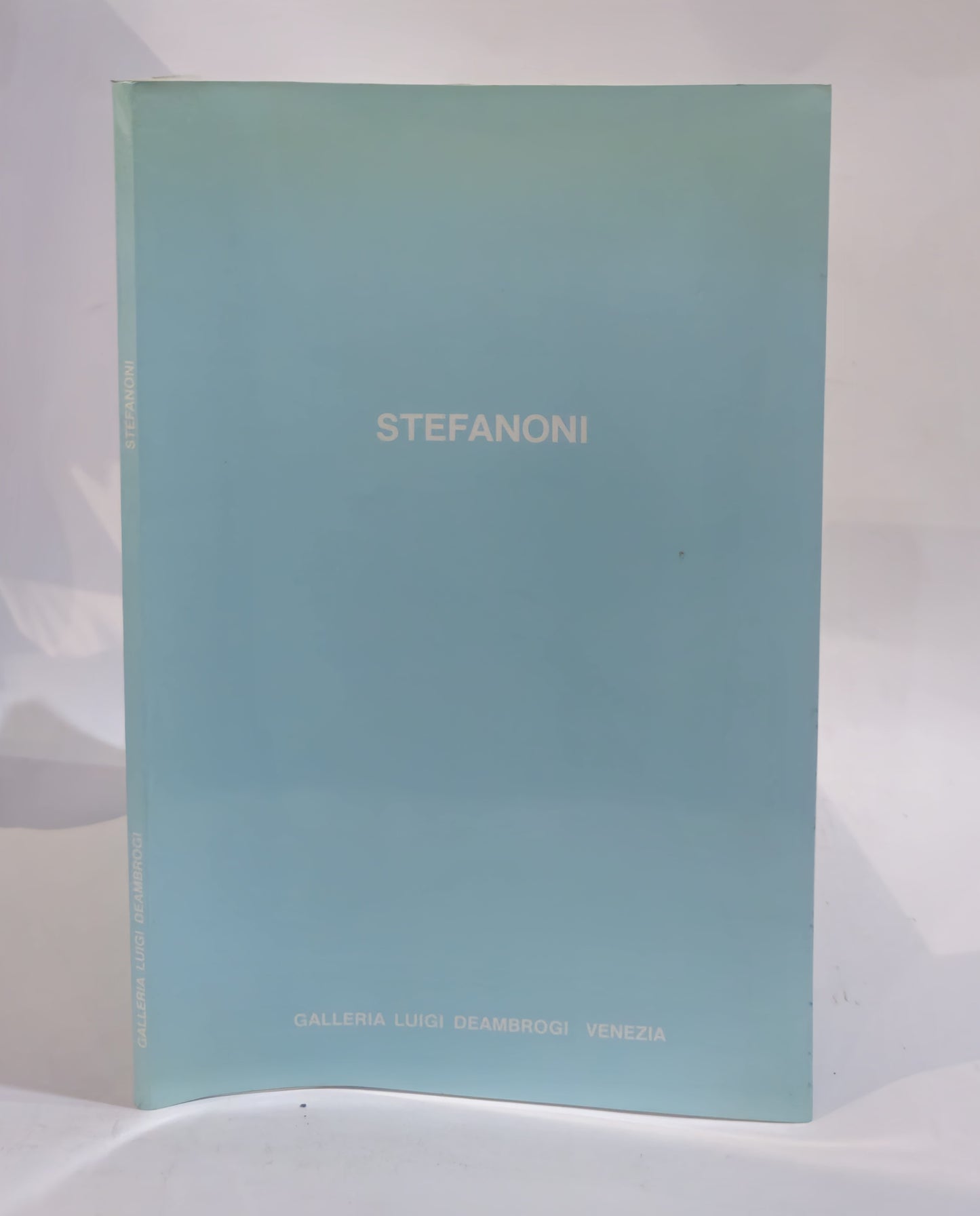Stefanoni - L'incantato disincanto di Luciano Caramel - IOLIBROCARMINE