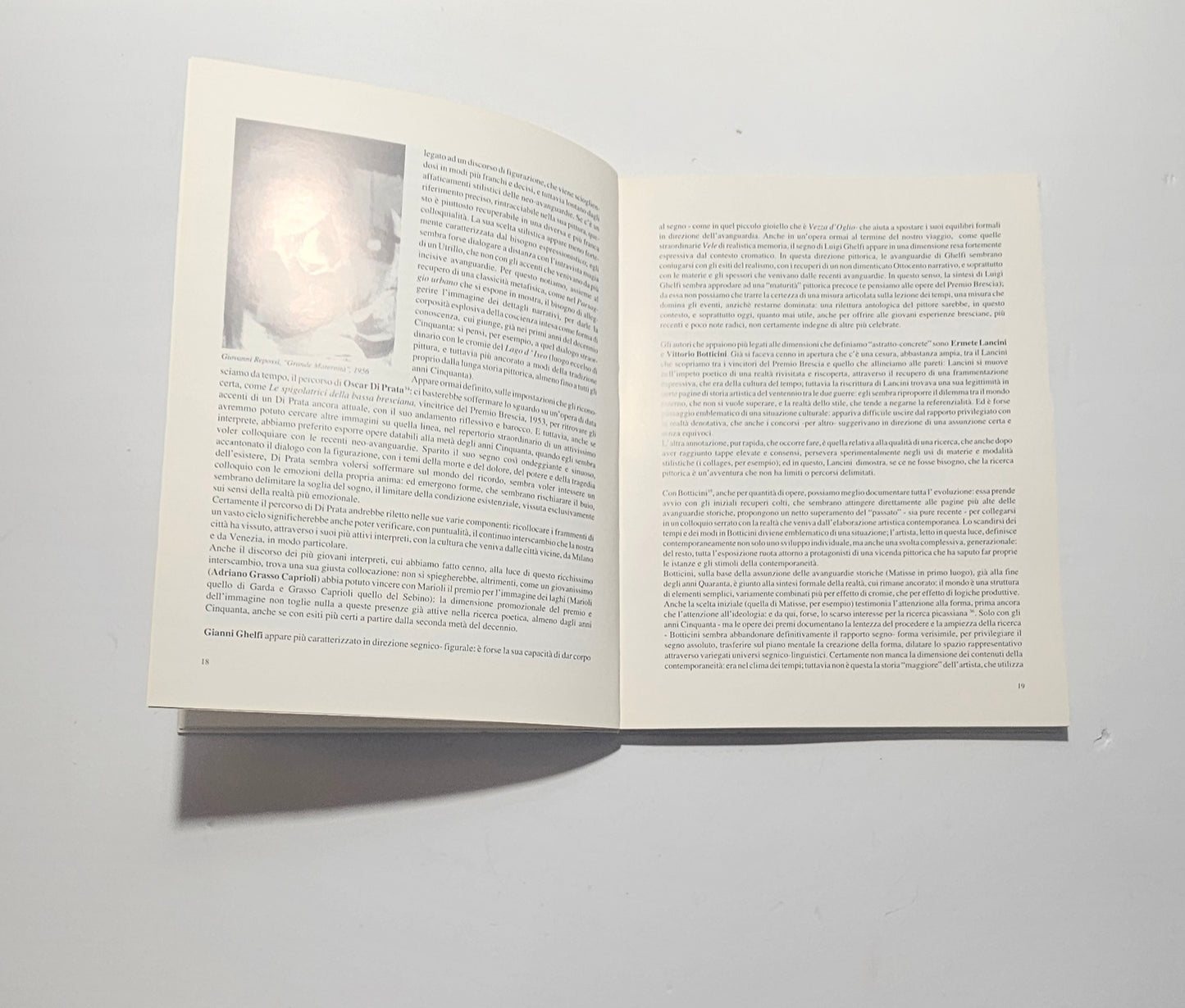 Interno libro con testi e immagini arte bresciana testo