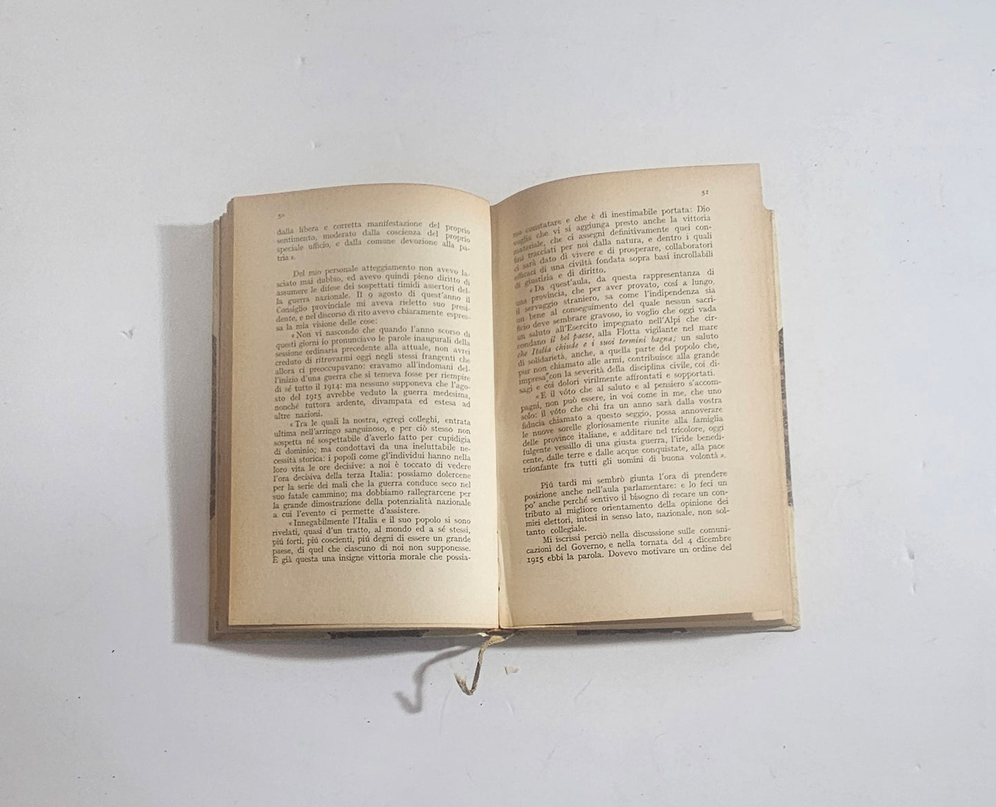 interno libro storico prima guerra mondiale meda pagine ingiallite