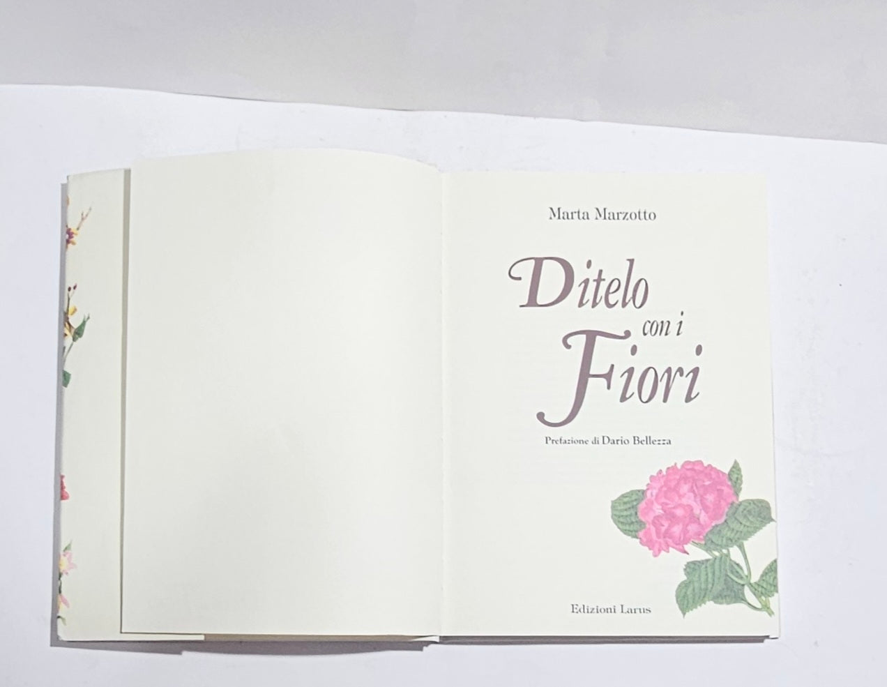 Libro illustrato Ditelo con i Fiori con tavole botaniche a colori