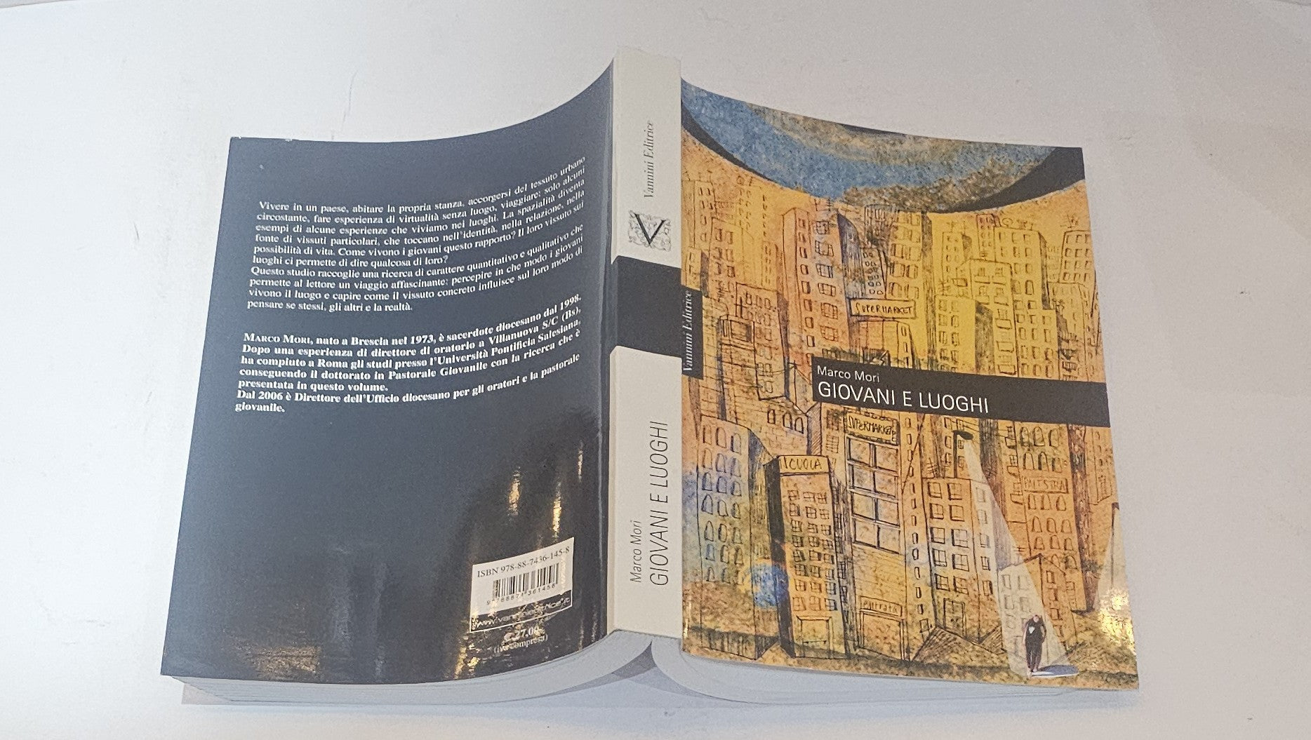 Giovani e luoghi di Mori Marco - IOLIBROCARMINE