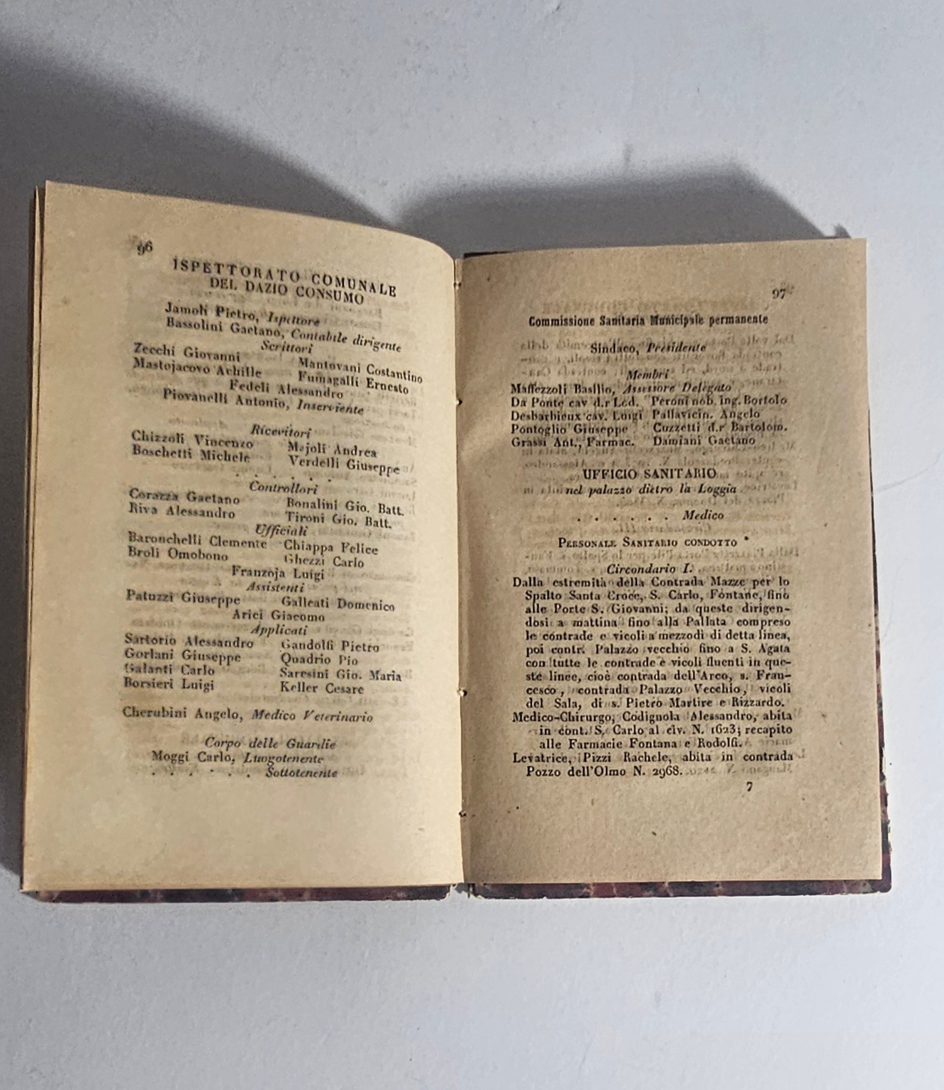 Interno libro storico amministrazione ottocento Brescia
