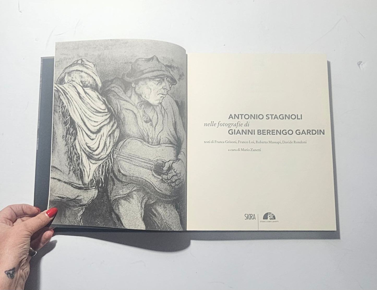 Frontespizio del libro Antonio Stagnoli fotografie di Gianni Berengo Gardin iolibrocarmine