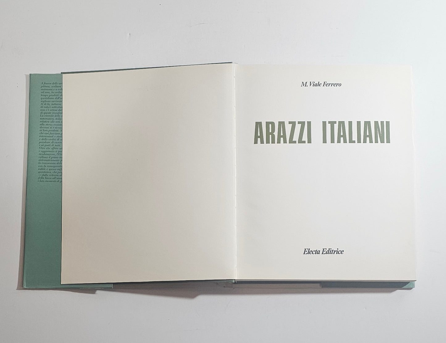 frontespizio libro arazzi italiani viale ferrero electa