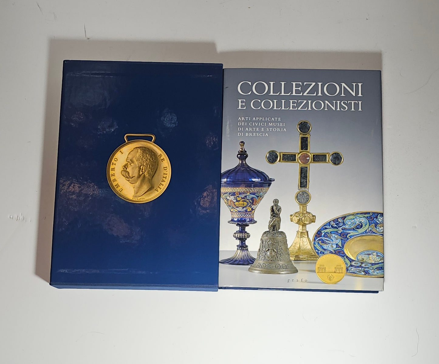 iolibrocarmine copertina cofanetto  catalogo arte brescia musei civici
