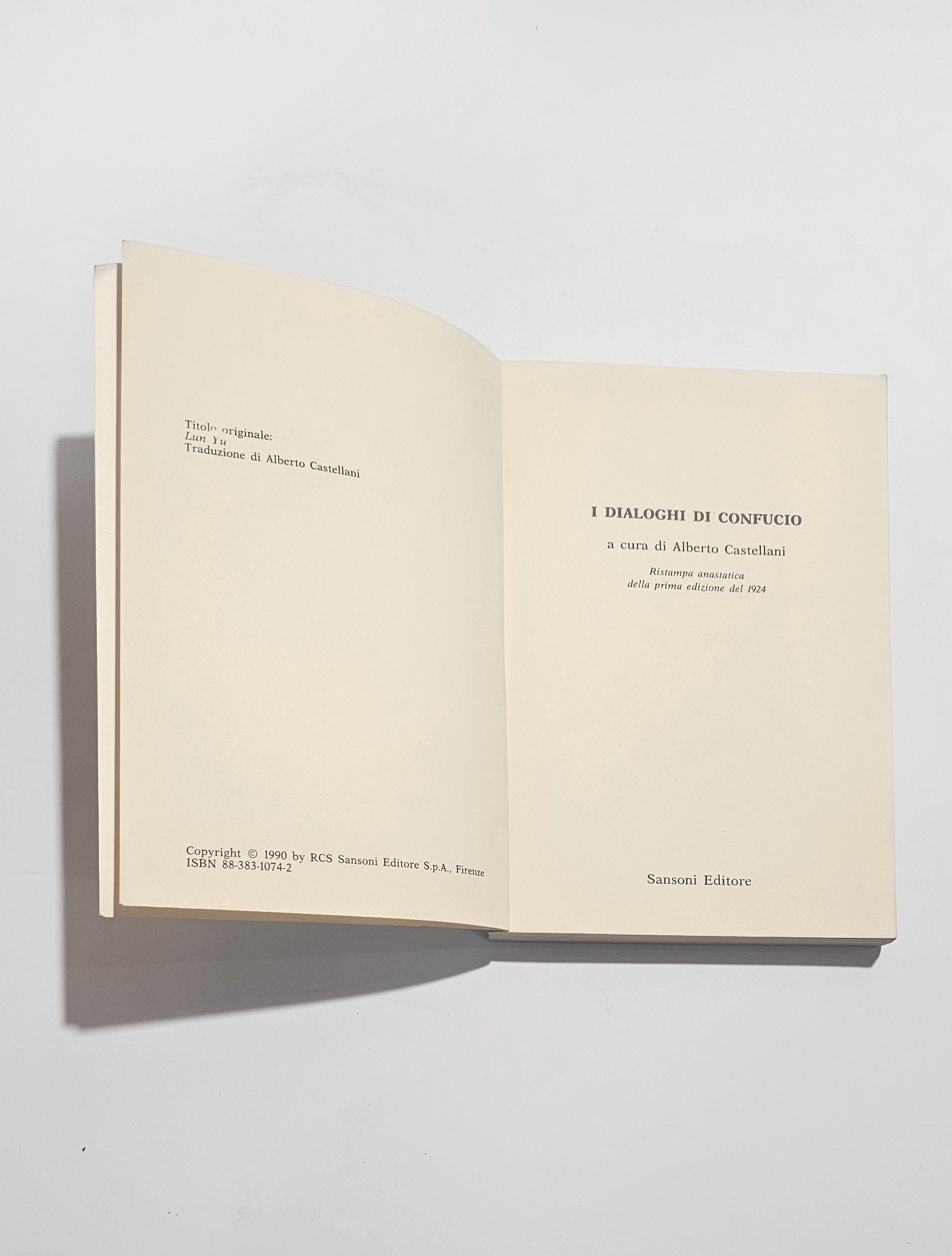 Frontespizio libro Dialoghi di Confucio traduzione italiana