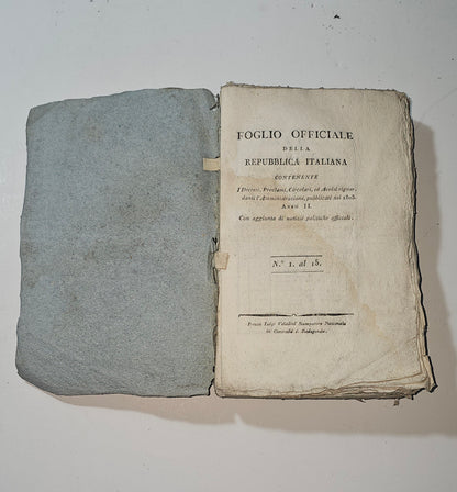 Frontespizio del Foglio Ufficiale della Repubblica Italiana con decreti del 1803 io libro carmine
