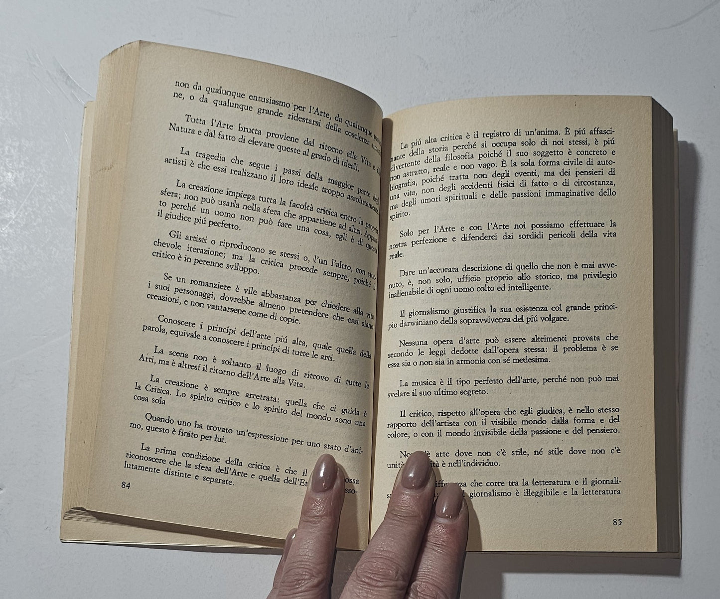 Pagine interne del libro Il Decadentismo Editori Riuniti io libro carmine
