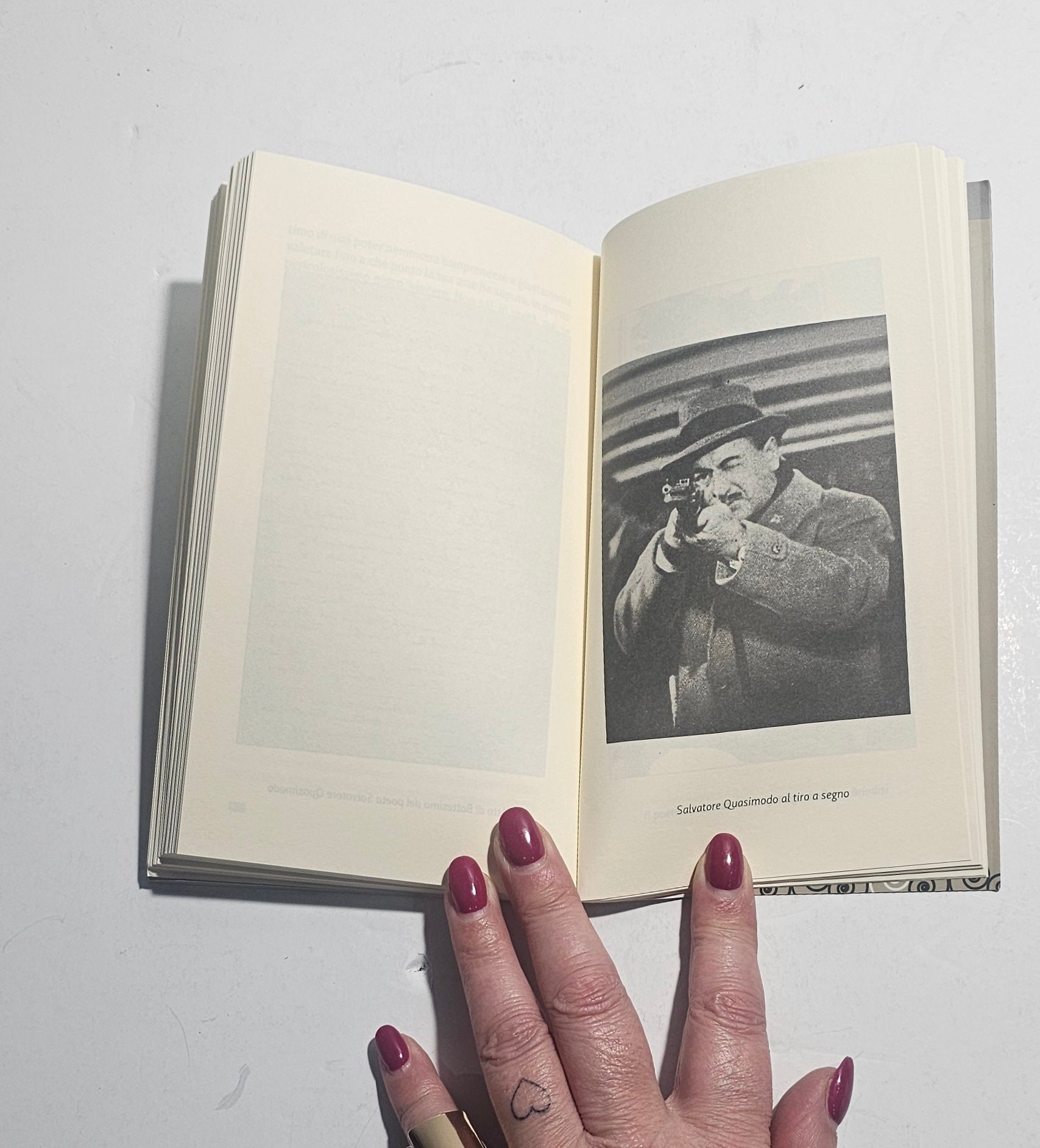 Il fuoco tra le dita. Il poeta e la danzatrice di Quasimodo Salvatore e di Maria Cumani - IOLIBROCARMINE