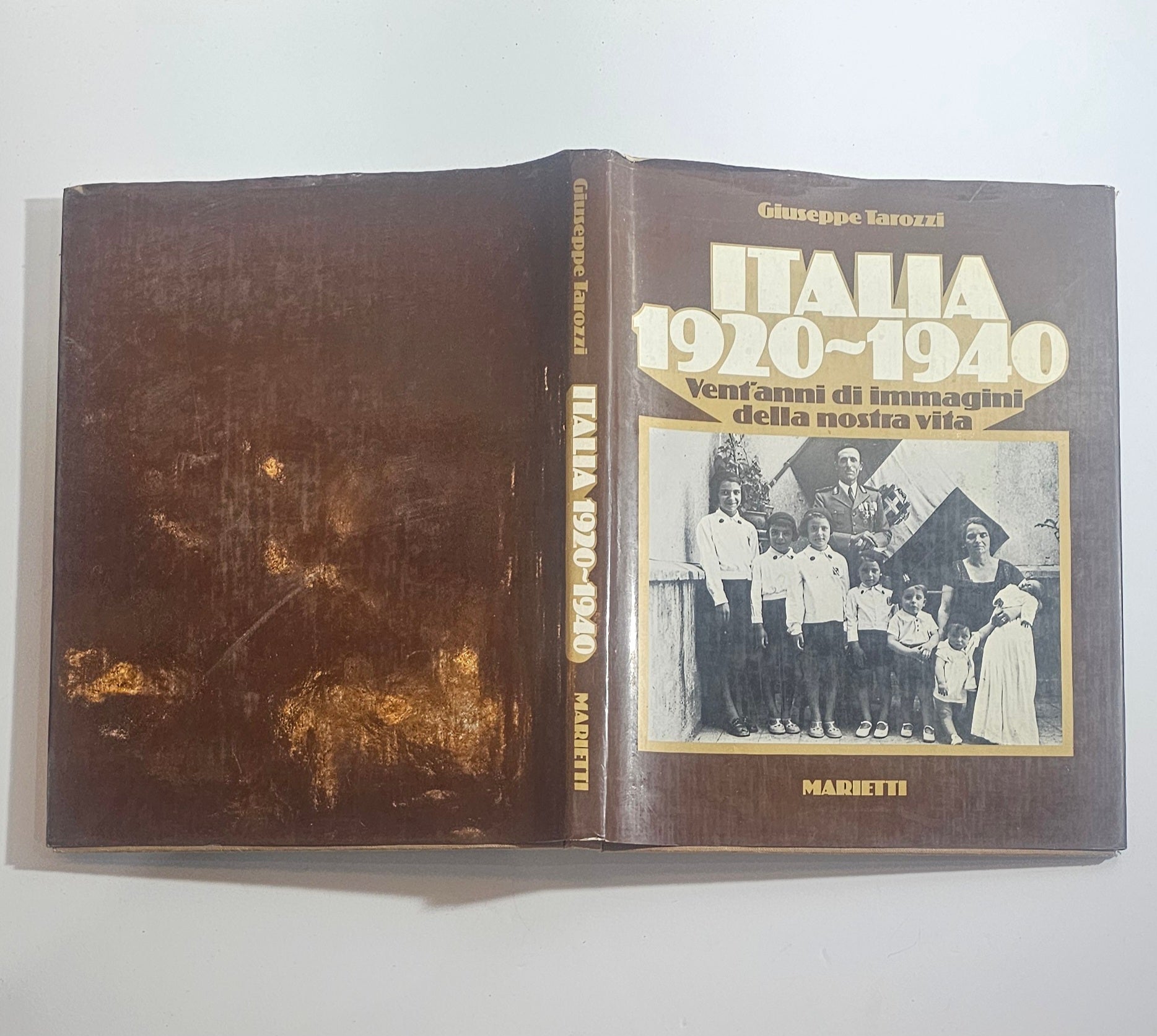 Libro Italia 1920 1940 Tarozzi copertina Marietti
