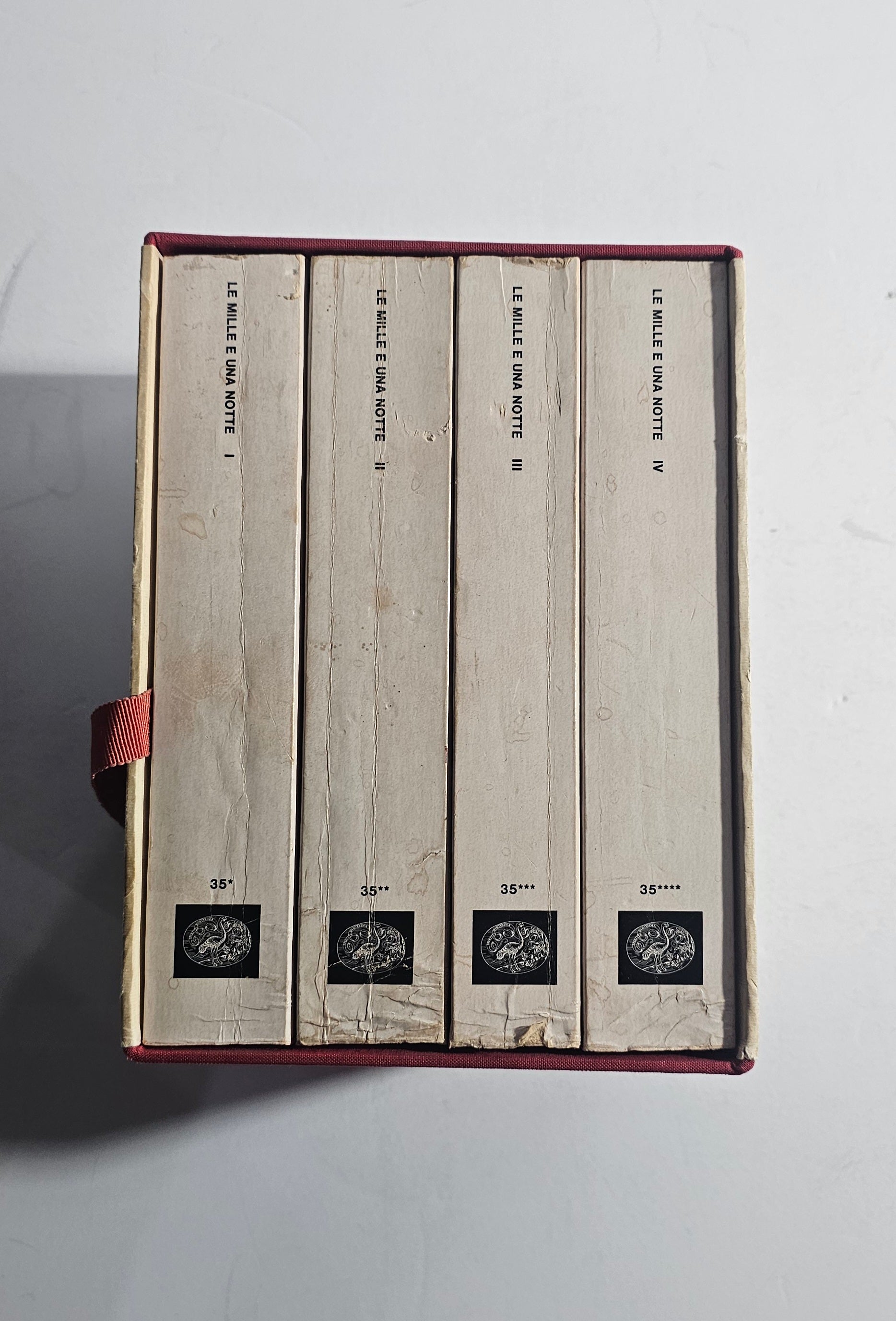 iolibrocarmine cofanetto le mille e una notte einaudi
