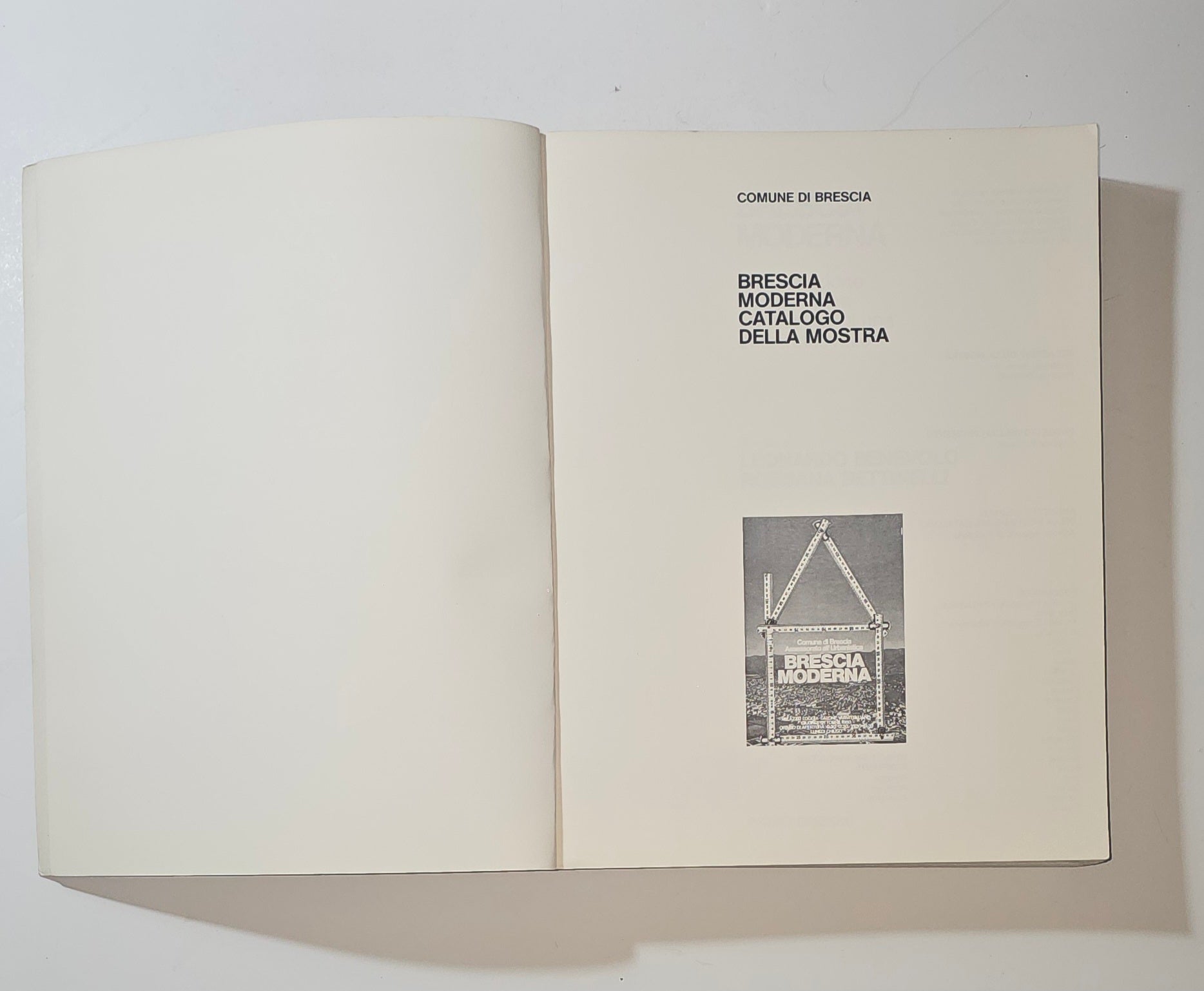 Frontespizio del catalogo Brescia Moderna Comune di Brescia iolibrocarmine
