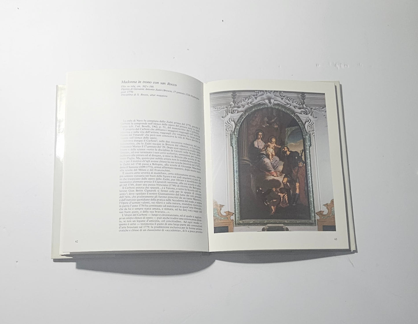 Pagina interna con pala d altare e testo storico su Nave io libro carmine