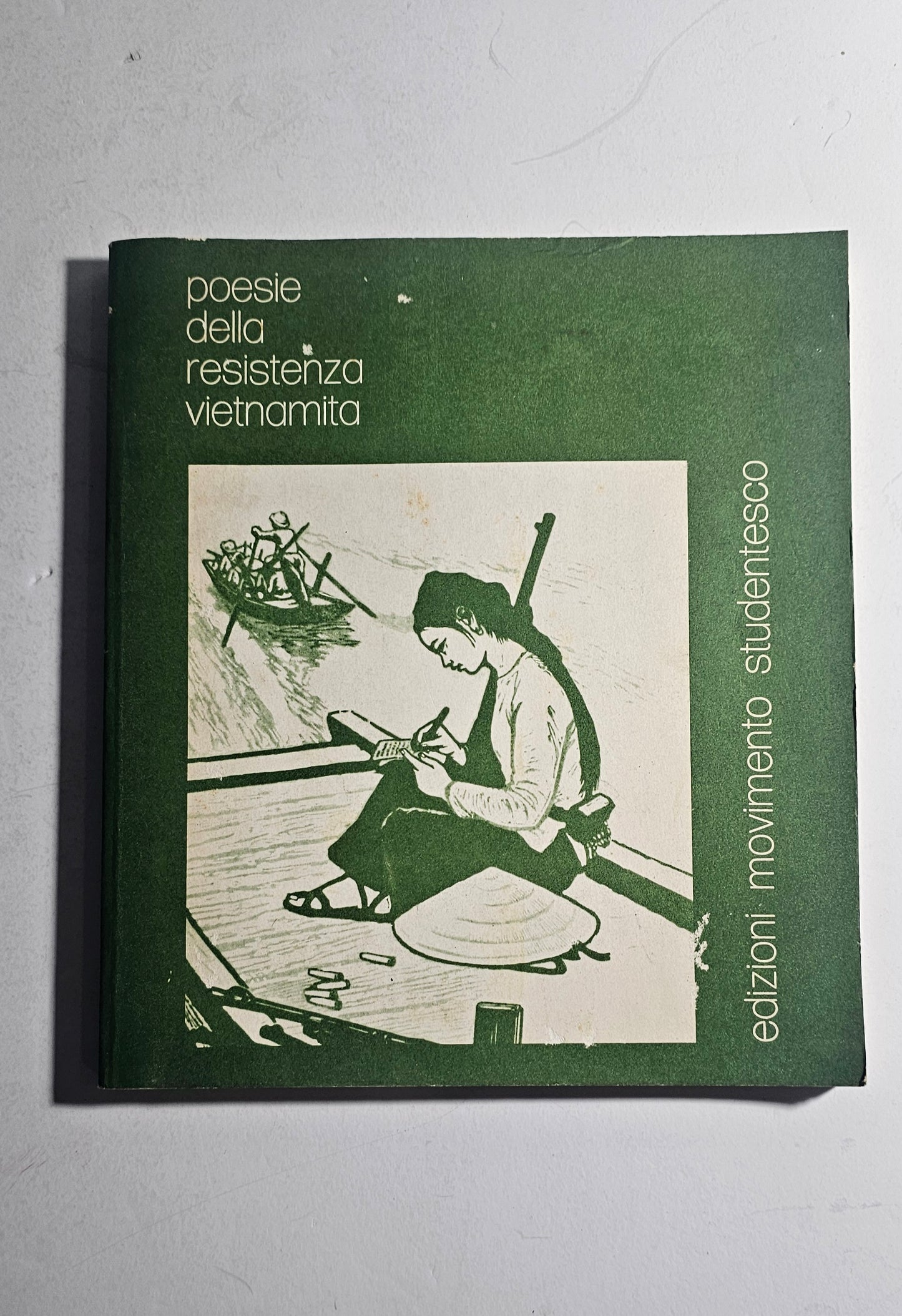 iolibrocarmine copertina Poesie della Resistenza Vietnamita

