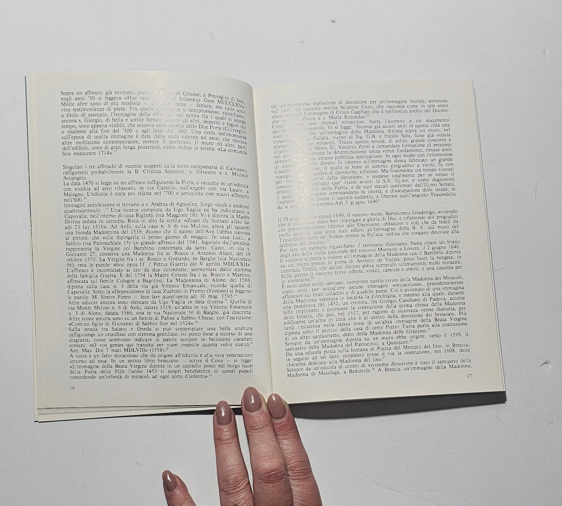 pagine interne dedicate a santelle ed ex voto nel bresciano