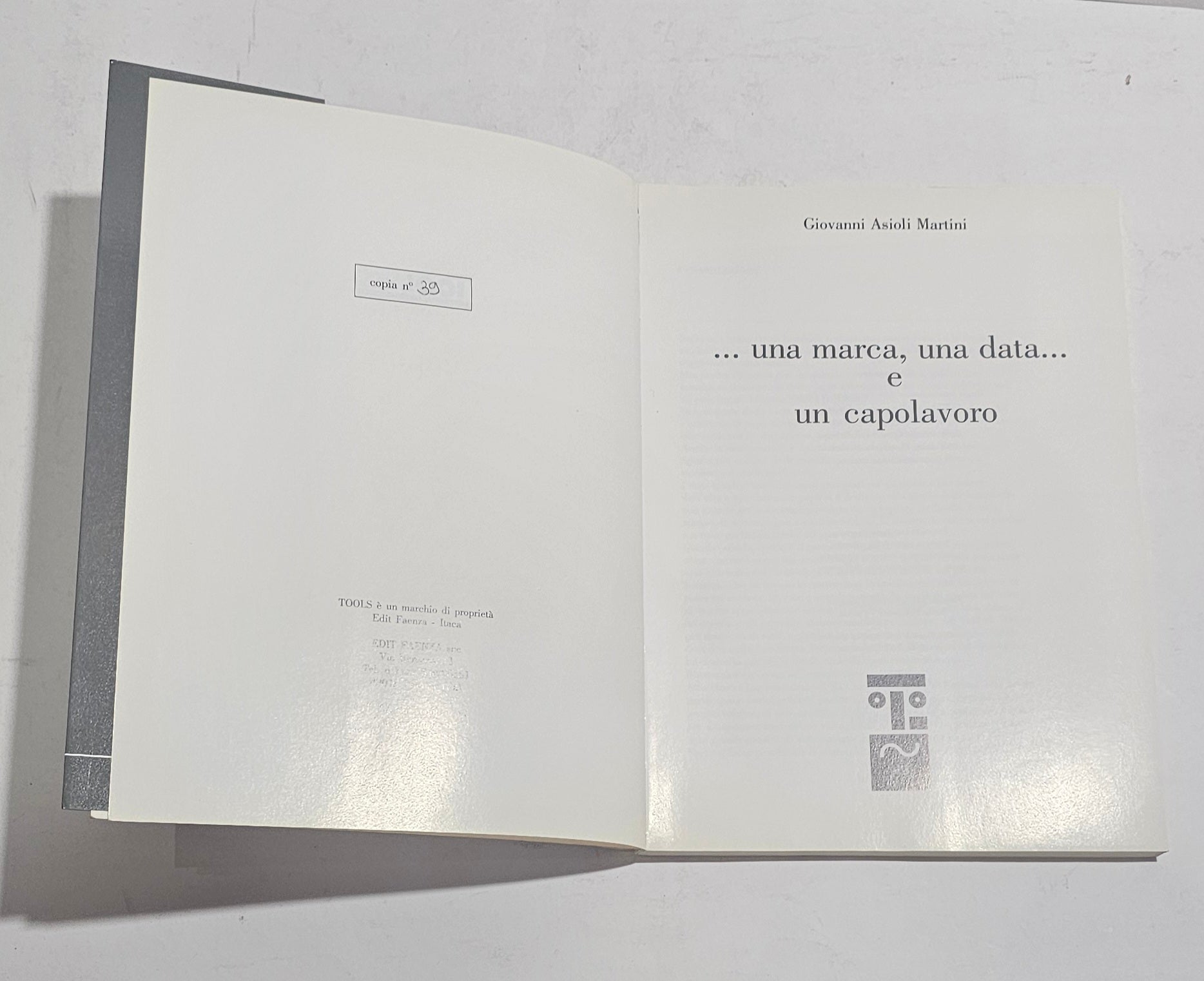 Frontespizio libro marchi ceramica italiana Asioli Martini