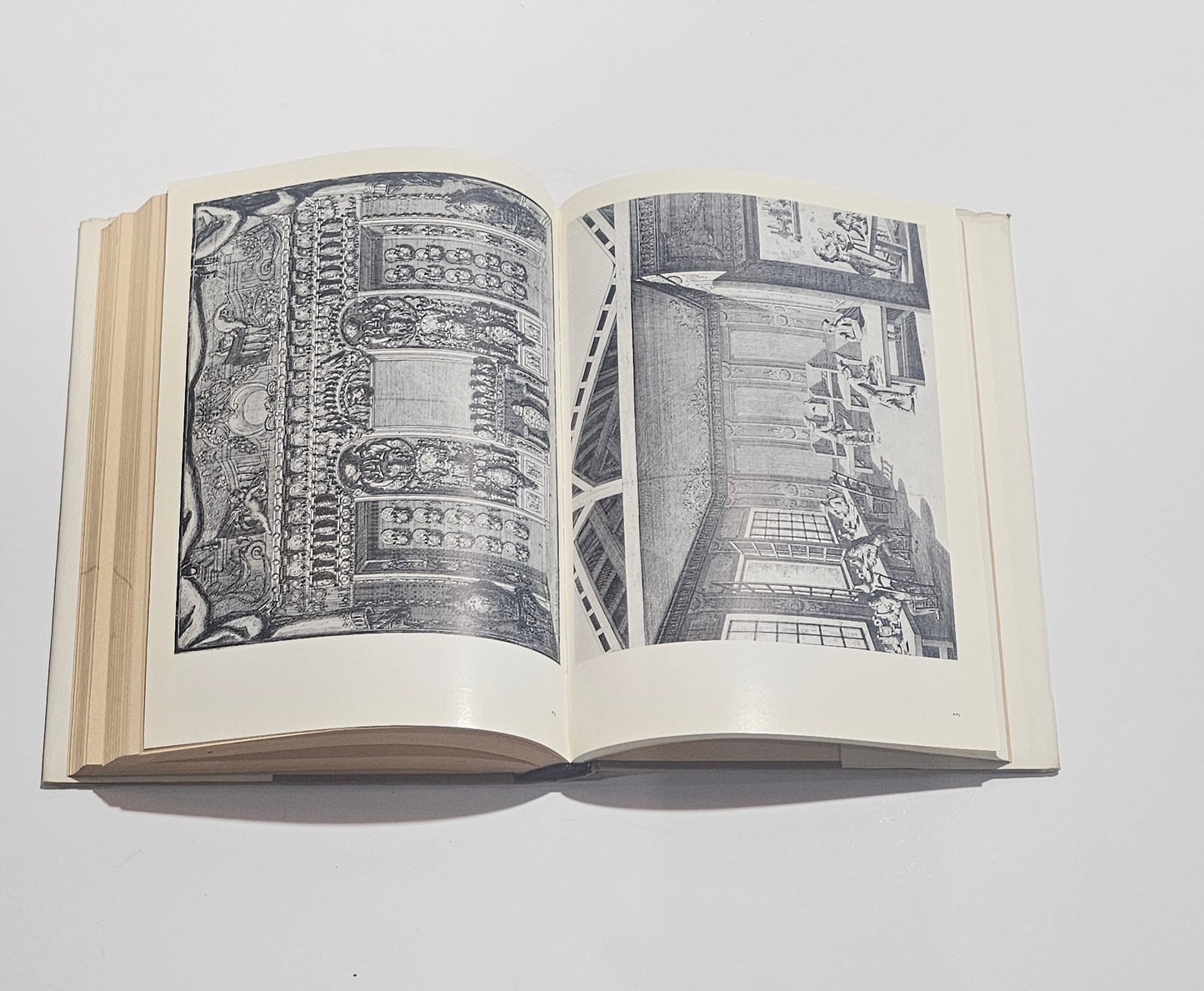 Illustrazioni porcellane europee Settecento libro arte