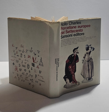 Copertina completa libro Porcellane europee del Settecento Sansoni