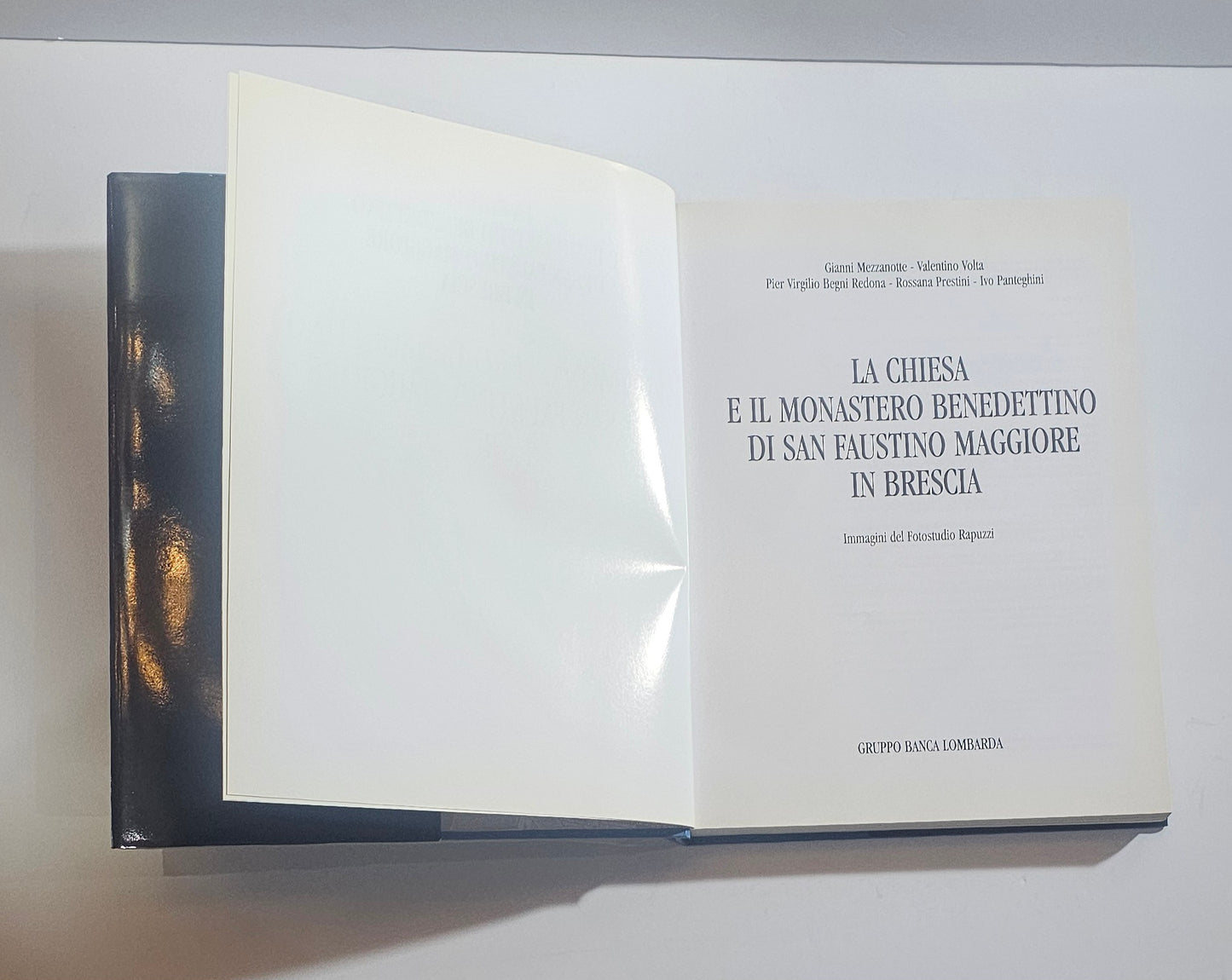 san faustino maggiore brescia interno libro reperti archeologici arte