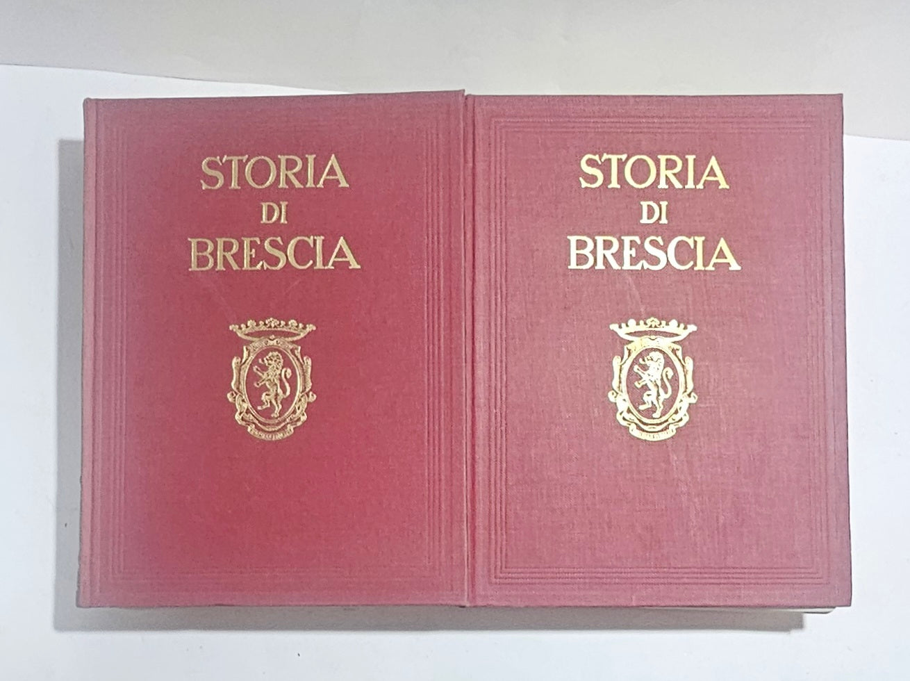 Storia di Brescia opera completa in 5 volumi rilegatura editoriale rossa due libri pelle e oro 